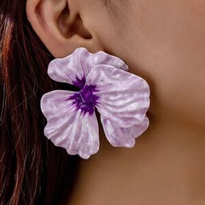 purple flower earrings A494
